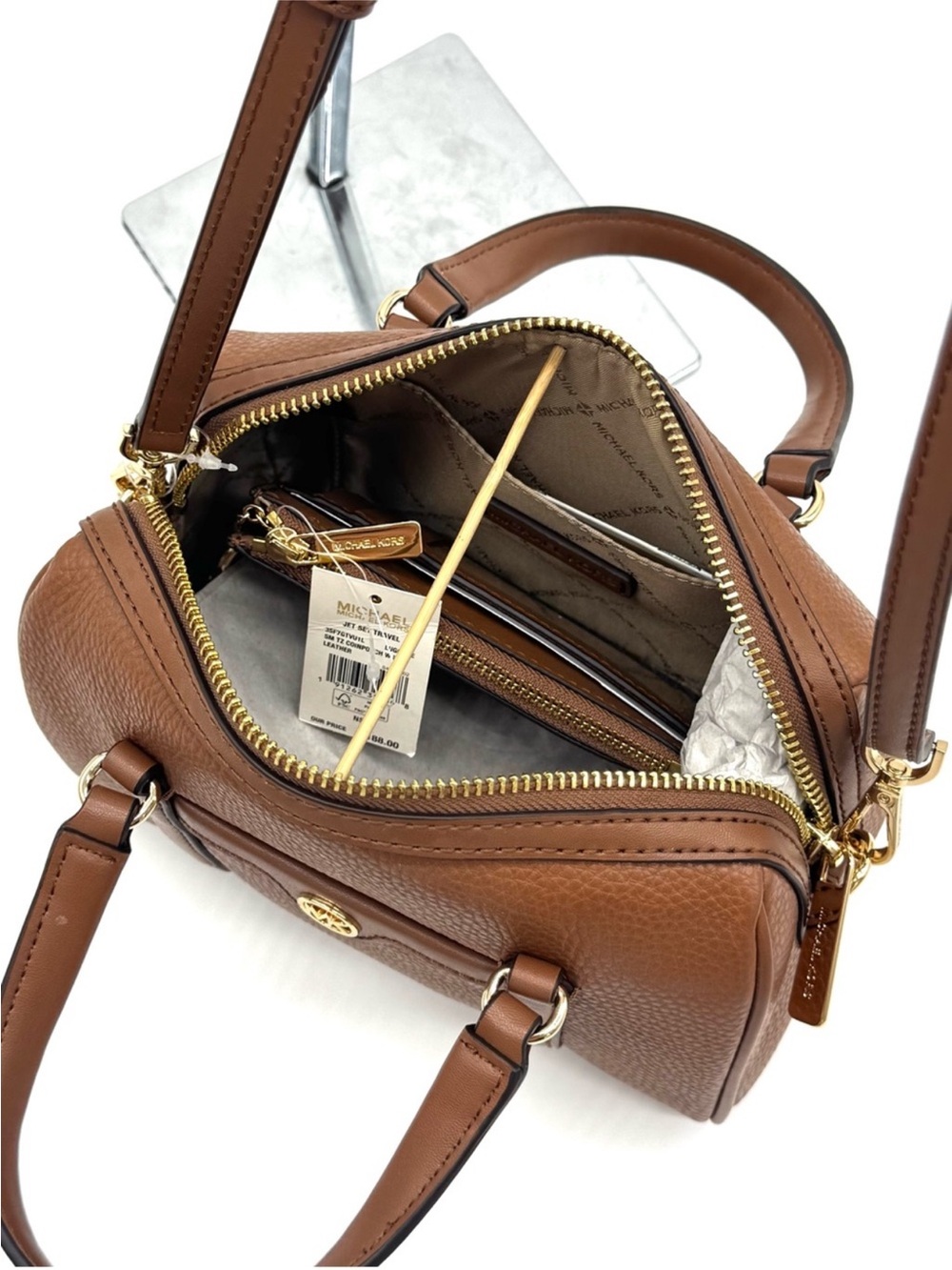 Michael Kors Small Travel Duffle Xbody Bag & Matching TZ Coinpouch Luggage - Picture 11 of 12